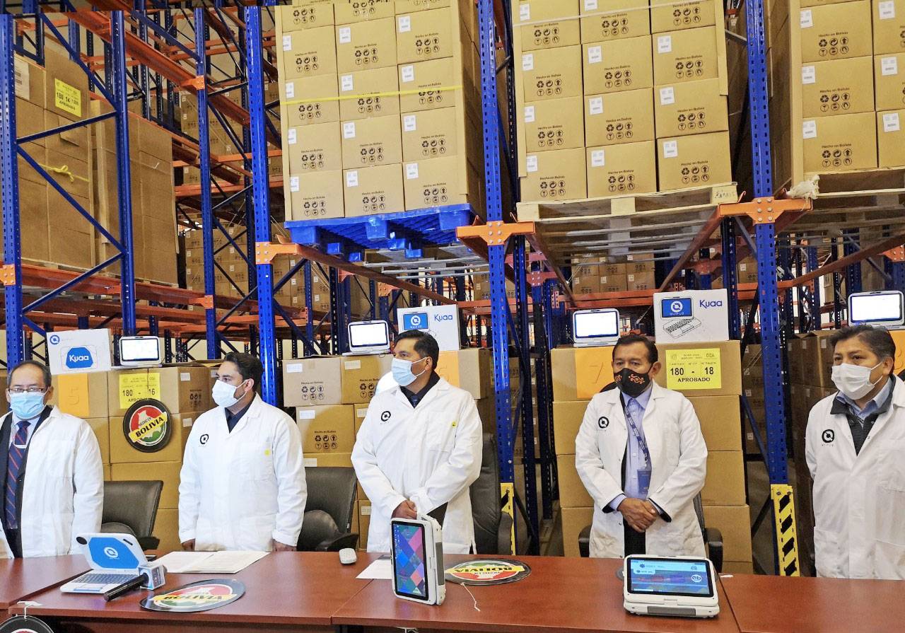 Ministerio de Educación recibió primer lote de 9.872 Kuaa´s