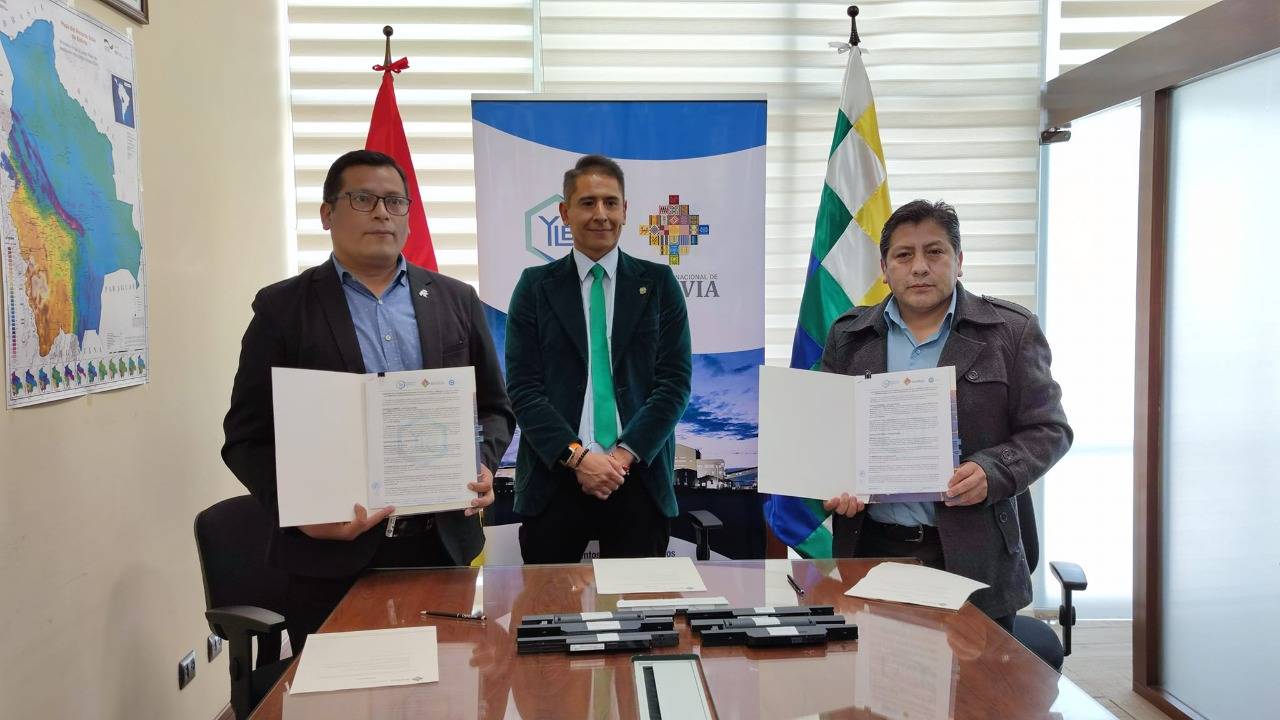 Yacimientos de Litio Bolivianos (YLB) y Quipus desarrollarán baterías con litio boliviano