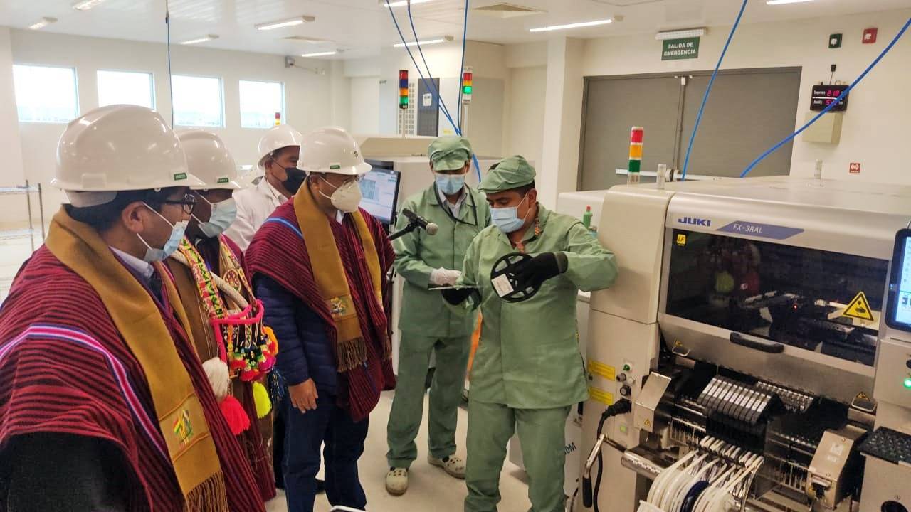 Quipus inicia producción de luces LED